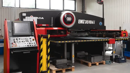 AMADA_EMZ3510NT